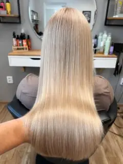 Vanilková blond ❤️ a Verča s vlasy do reklamy
#vanilablonde #blondhair #hair #haircolor #hairhighlights #salonedany #sensushairlovers #sensus